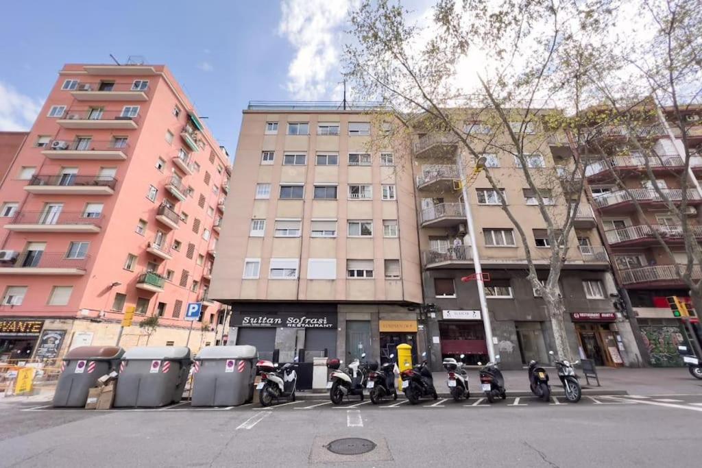 Bebarceloner Sant Andreu Apartments - 3 Bedrooms Екстериор снимка