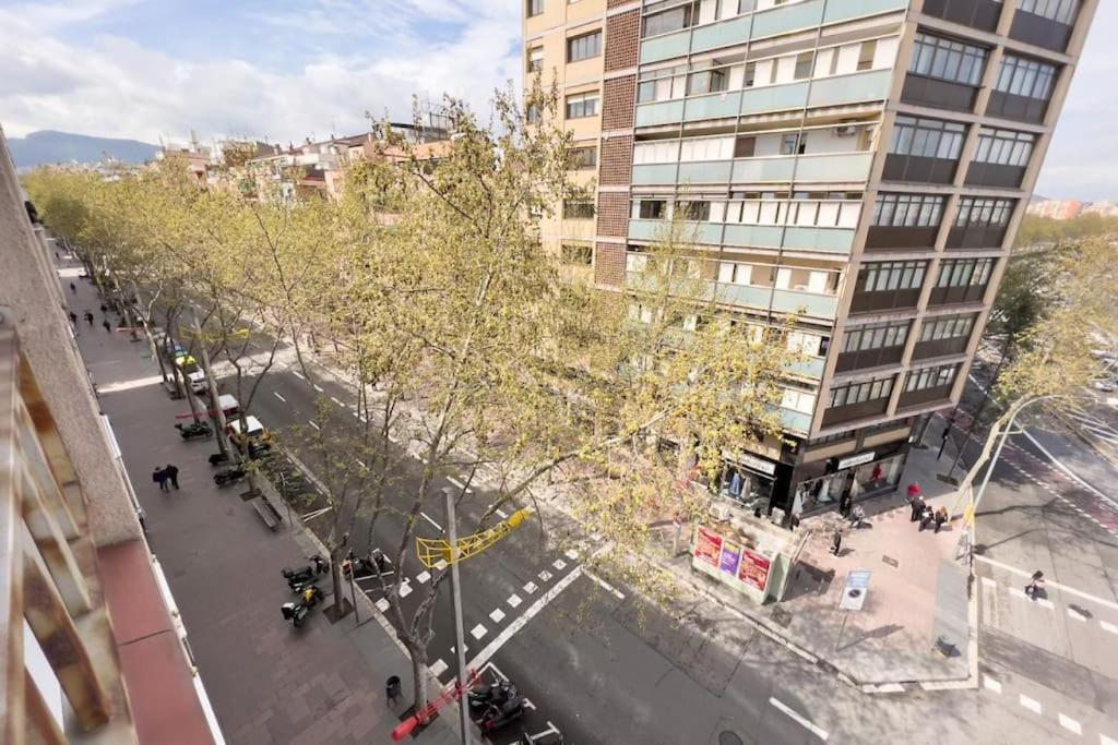 Bebarceloner Sant Andreu Apartments - 3 Bedrooms Екстериор снимка